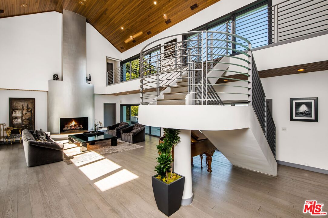 MLS #26635741 image #1