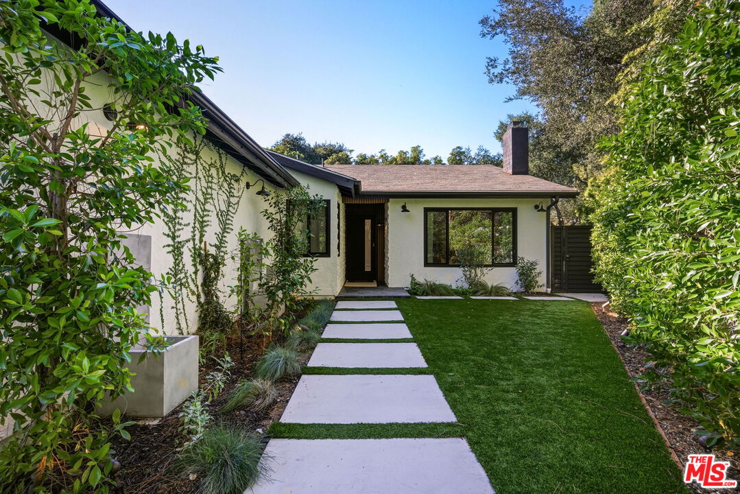 MLS #26635993 image #0