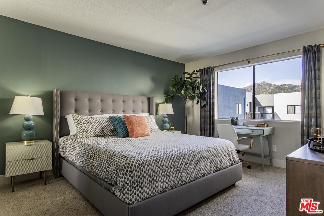 MLS #26636177 image #0