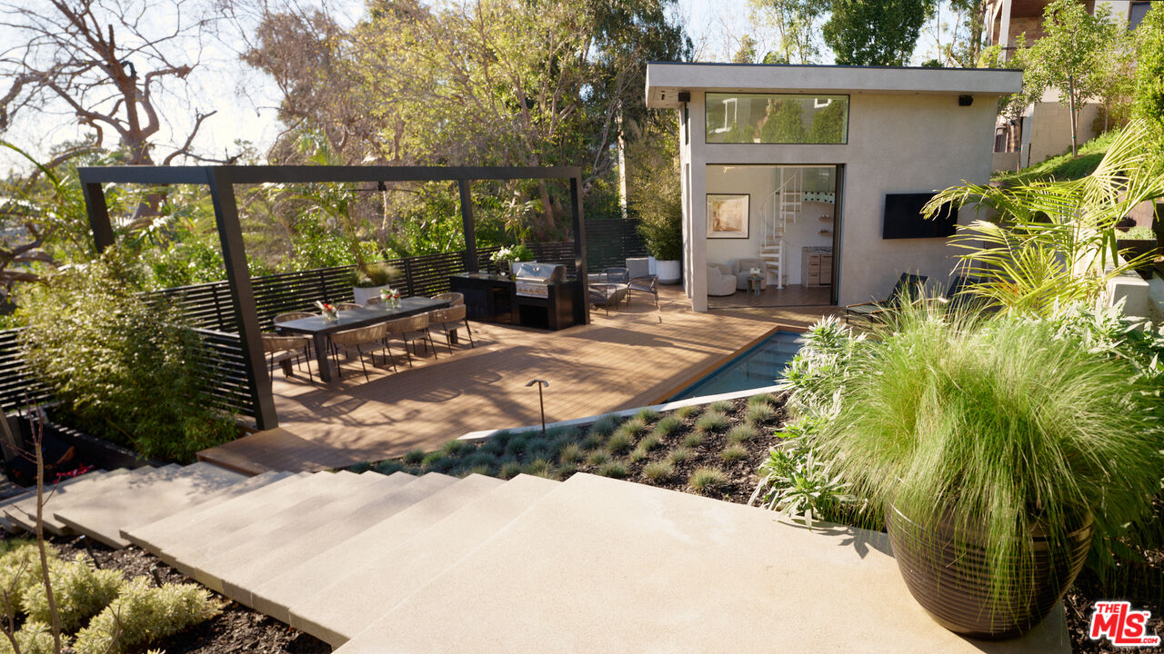 MLS #26636319 image #1