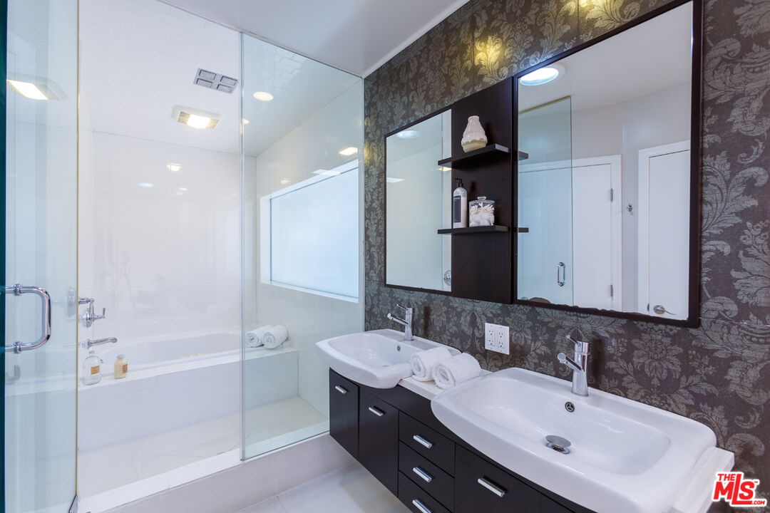 MLS #26636475 image #10