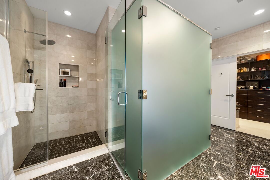 MLS #26636727 image #32