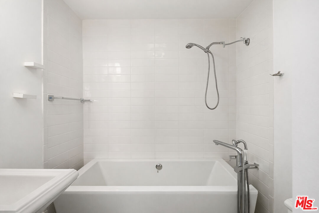 MLS #26636763 image #24