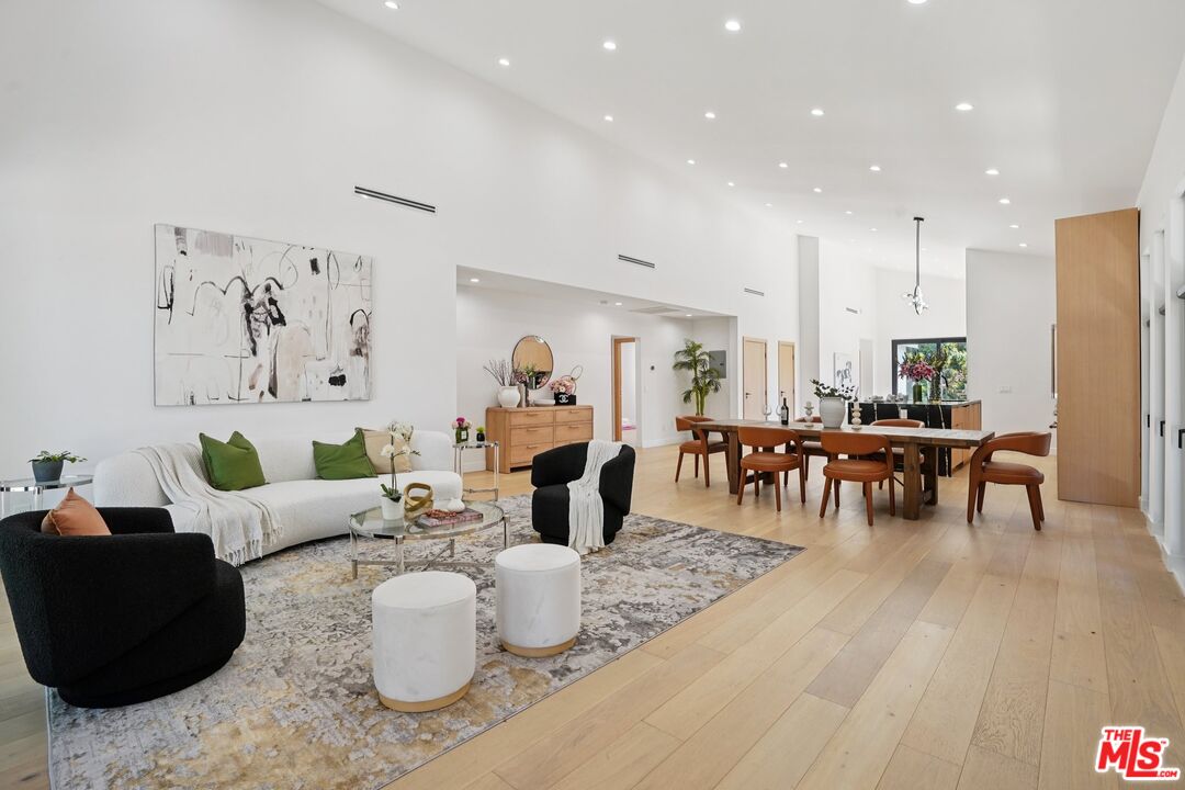 MLS #26636817 image #1