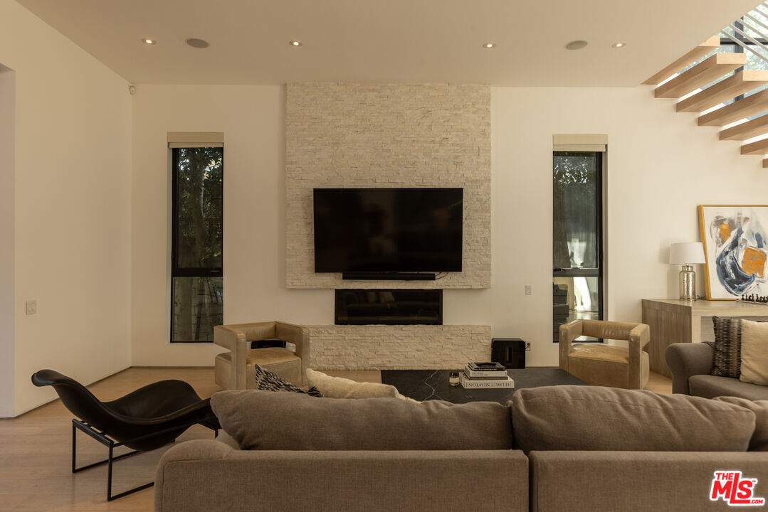 MLS #26636839 image #9