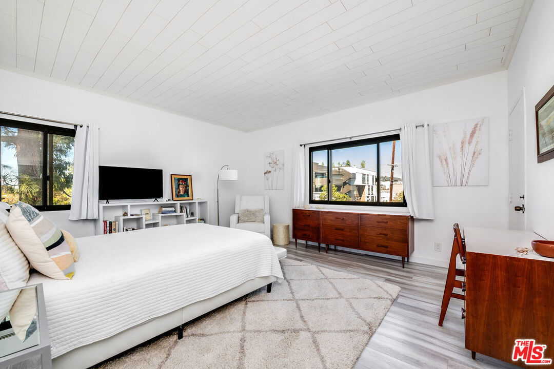 MLS #26636853 image #15