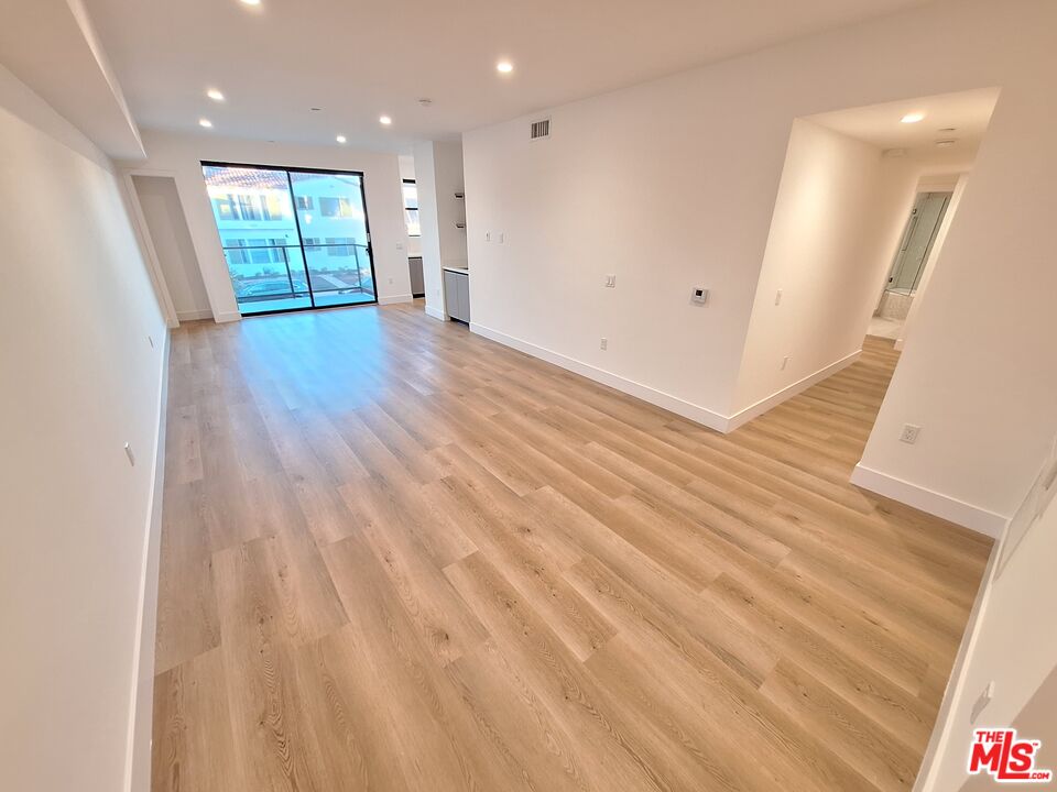 MLS #26636945 image #1