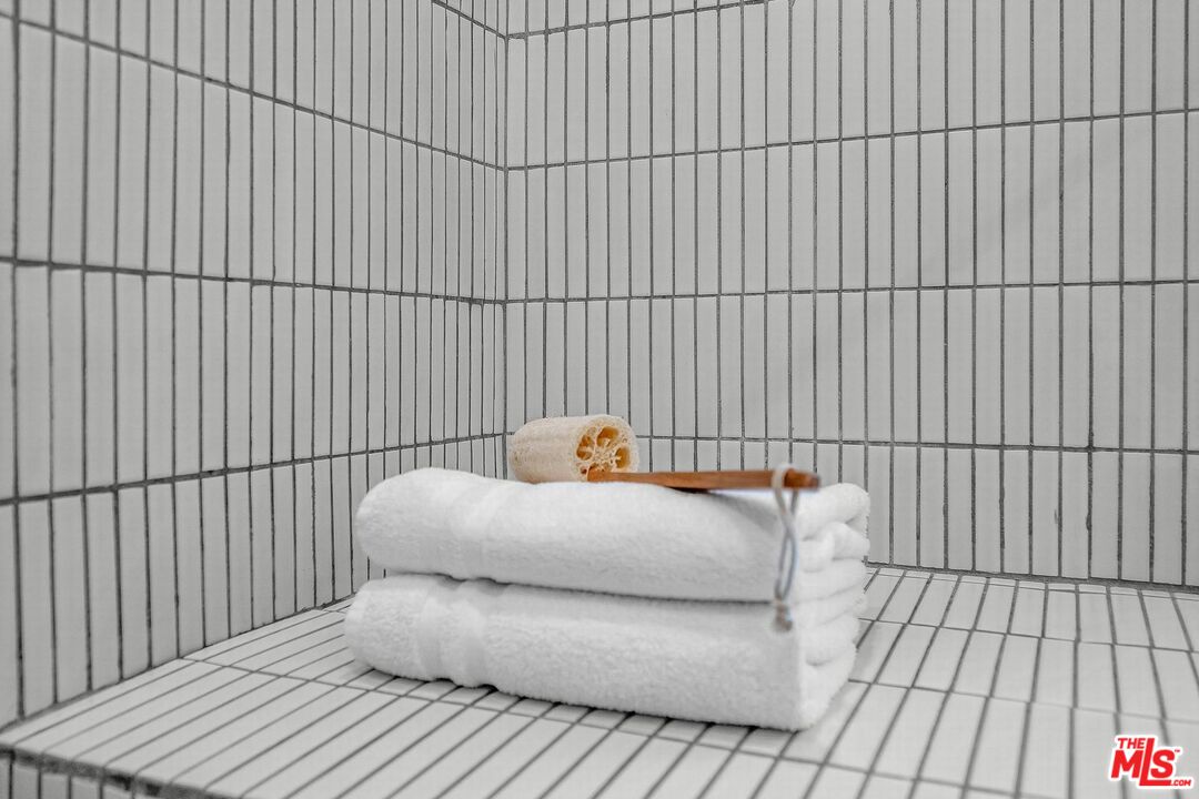 MLS #26637347 image #33