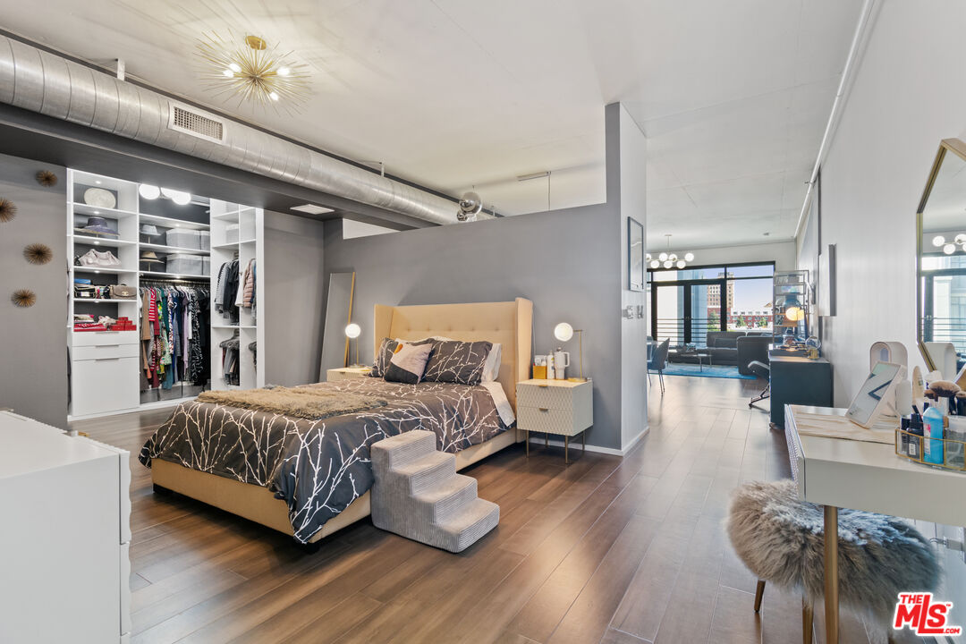 MLS #26637359 image #2