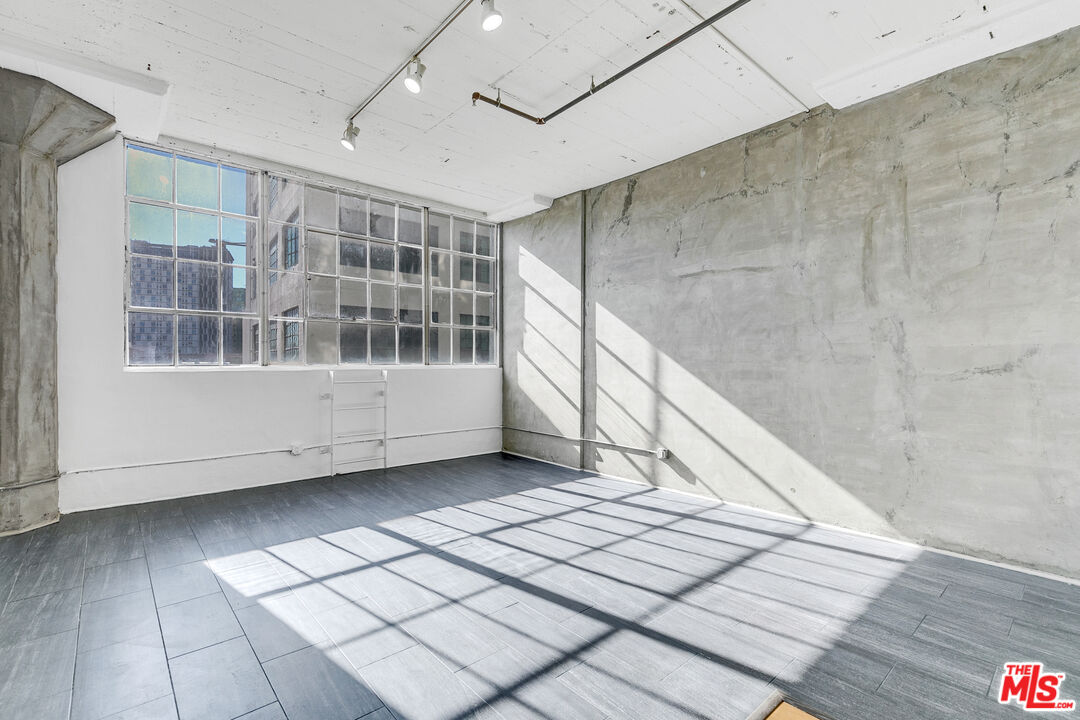 MLS #26637453 image #2