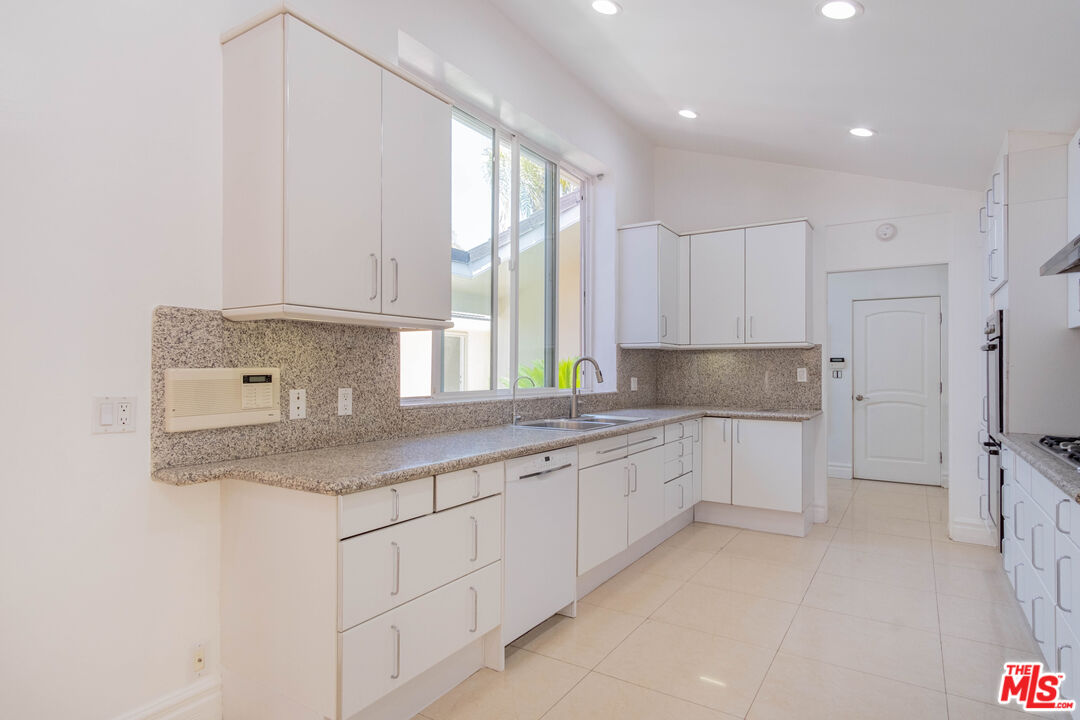 MLS #26637611 image #17