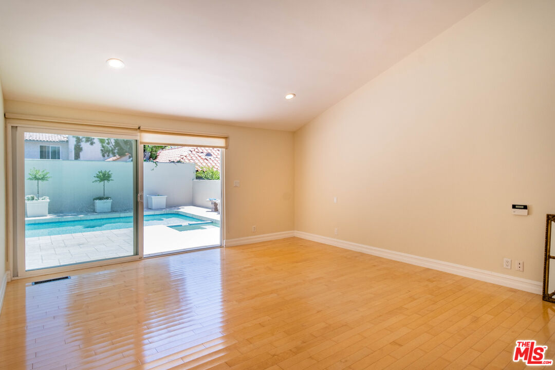 MLS #26637611 image #29