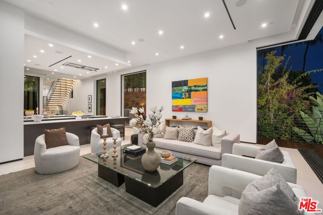 MLS #26637683 image #2