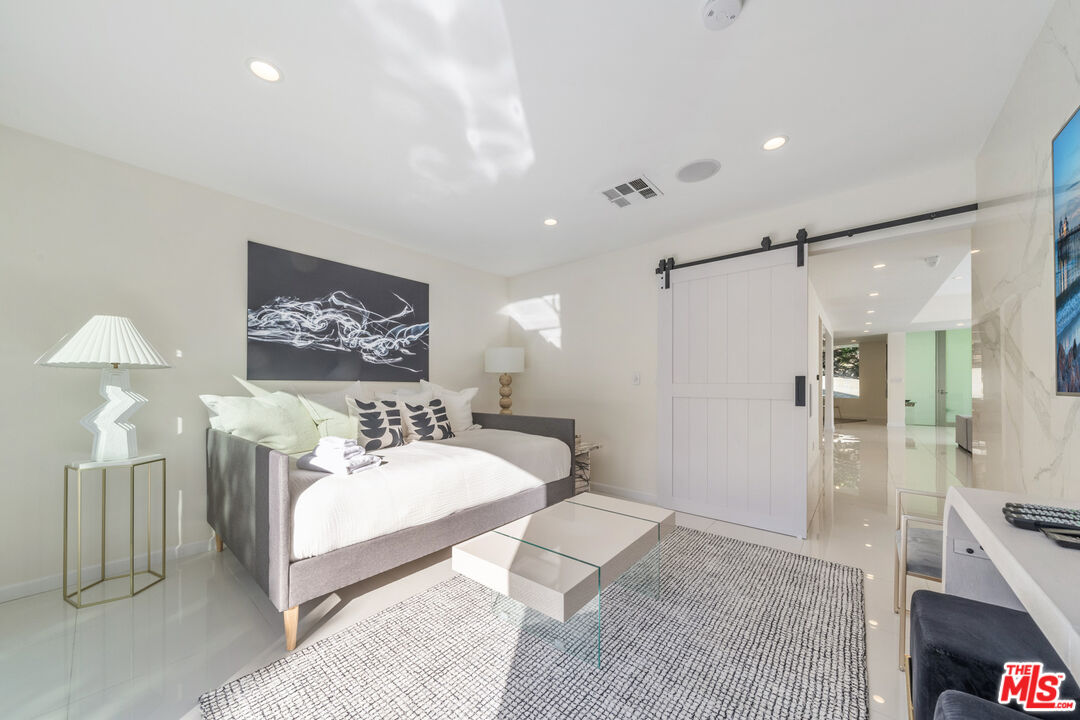 MLS #26637775 image #34