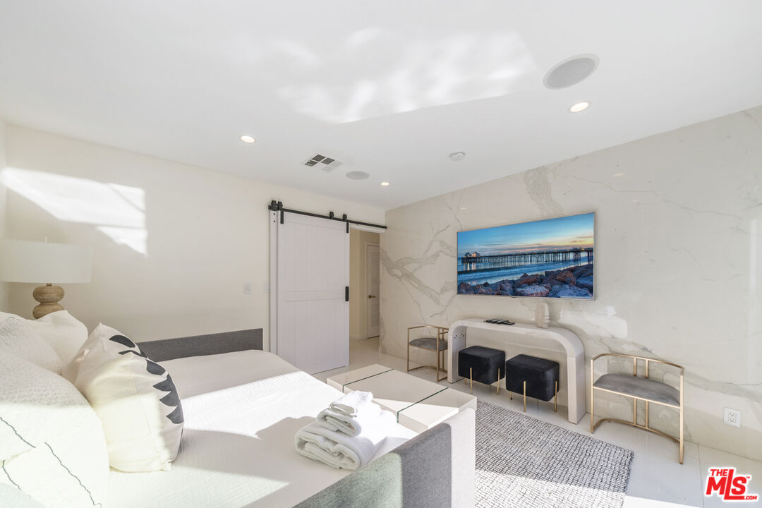 MLS #26637775 image #35