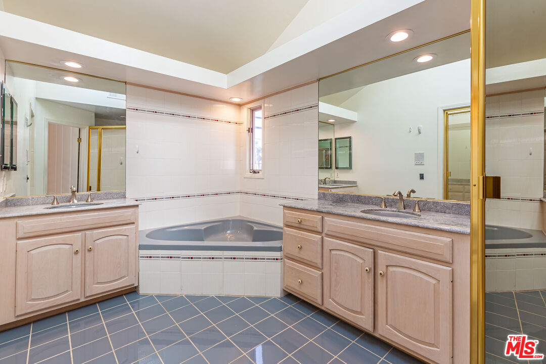 MLS #26637779 image #30