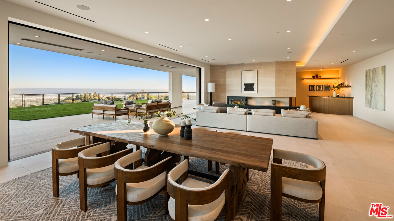 MLS #26637935 image #2