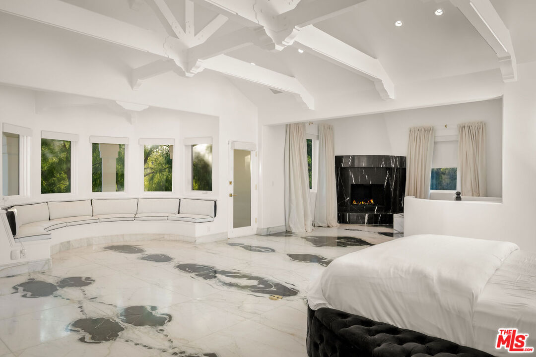 MLS #26638007 image #24