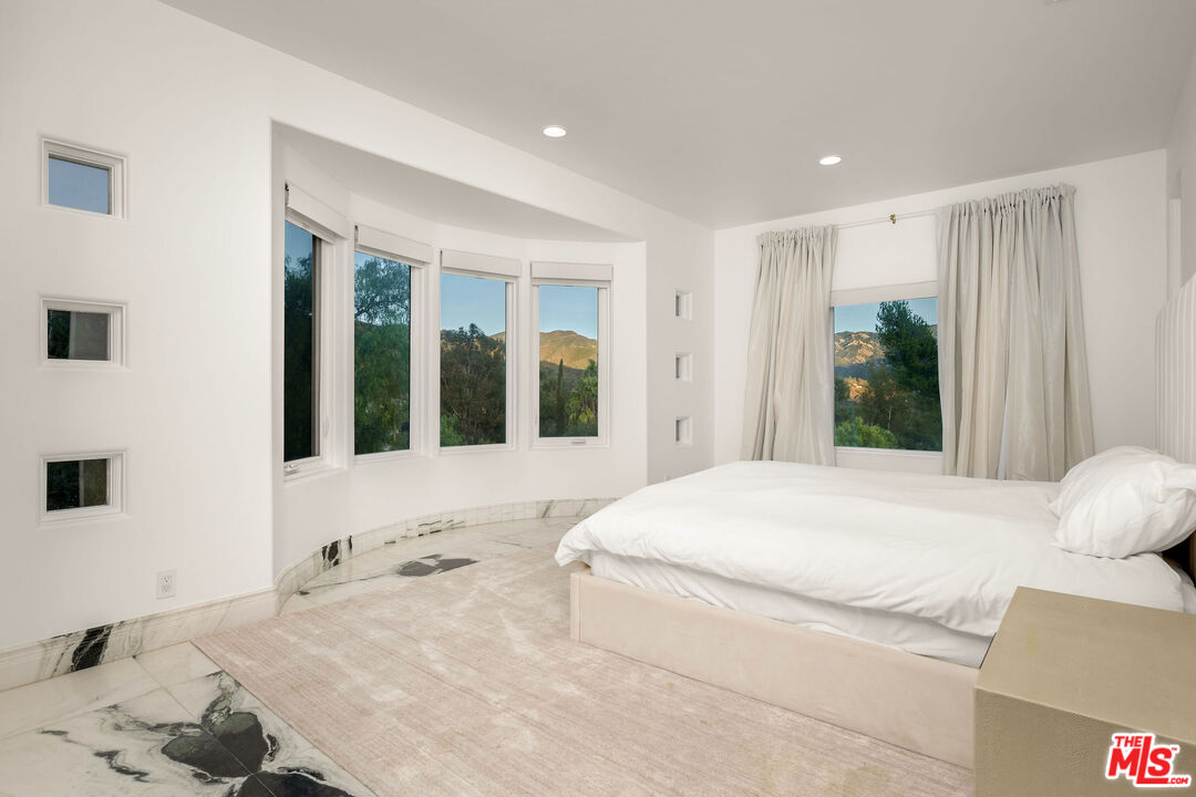 MLS #26638007 image #28