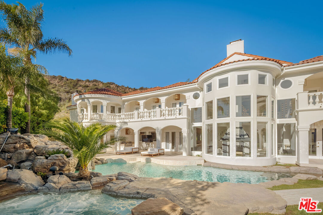 MLS #26638007 image #0