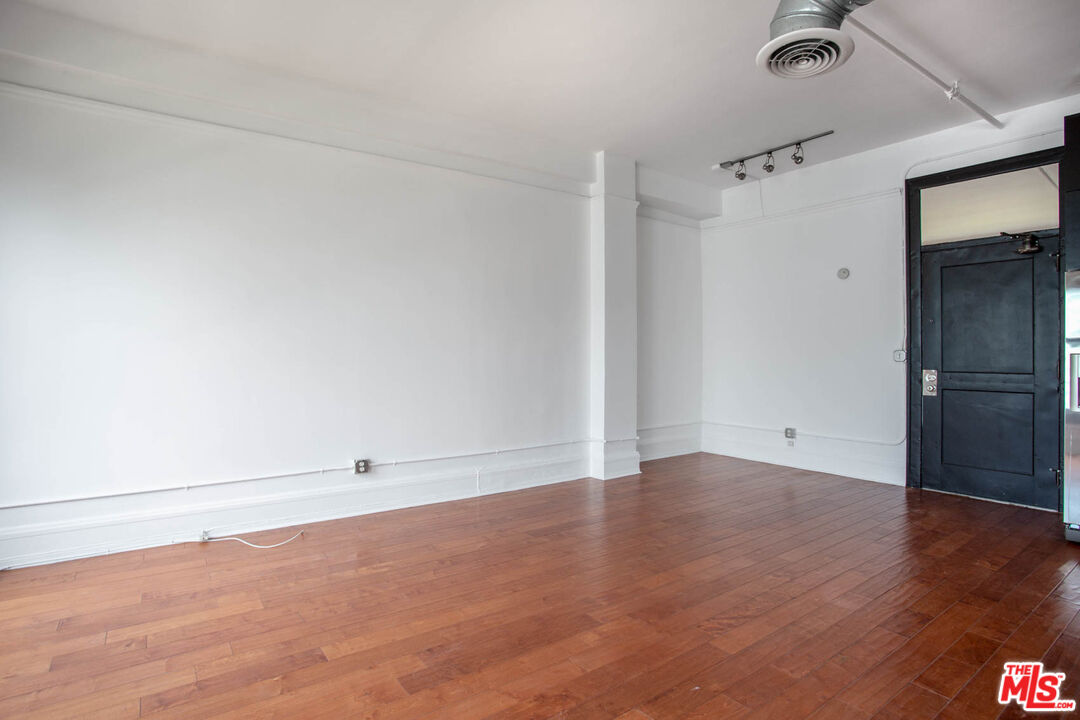 MLS #26638335 image #26