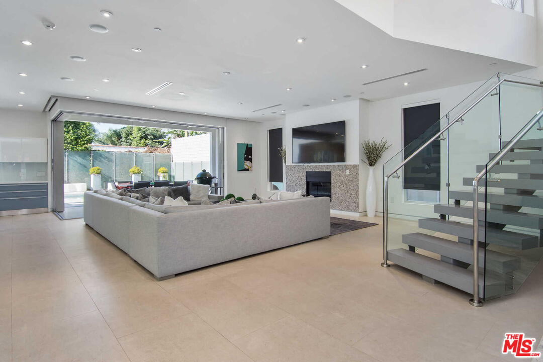 MLS #26638395 image #5