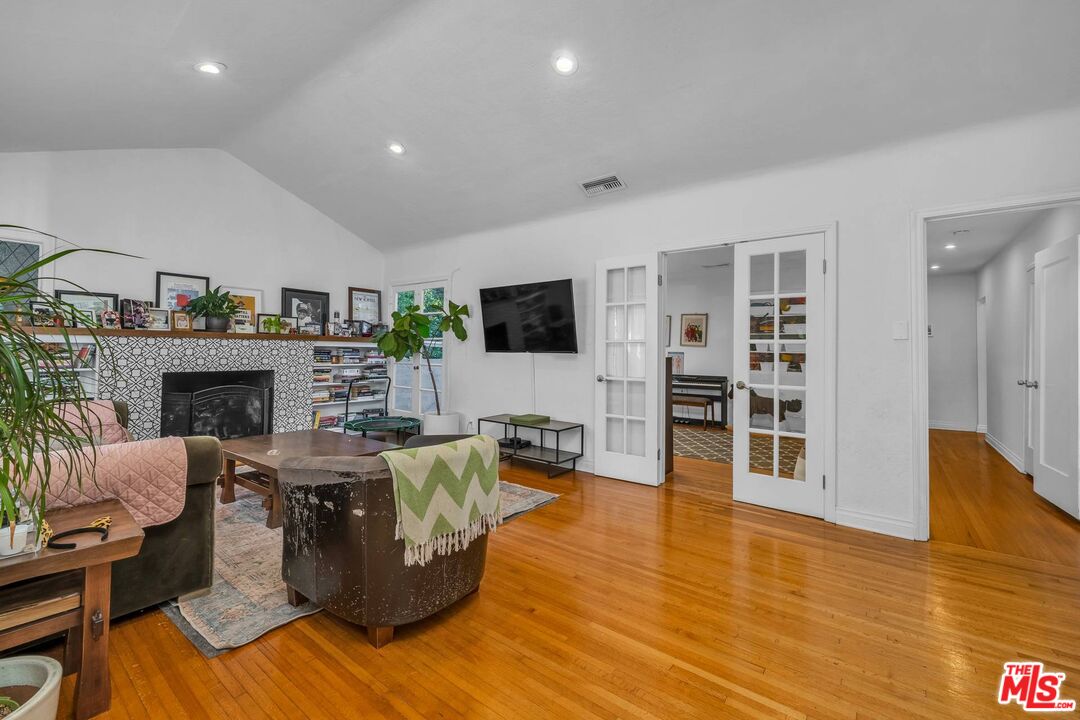 MLS #26638491 image #20