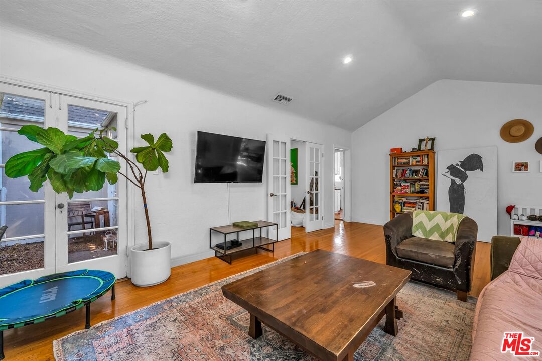 MLS #26638491 image #3