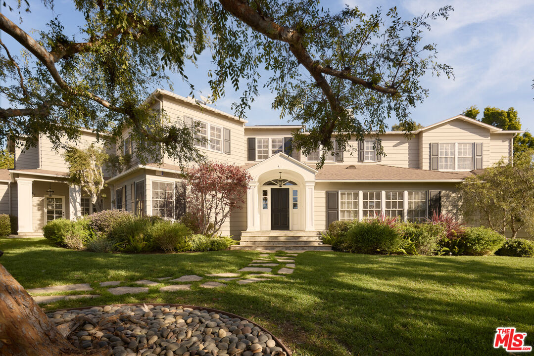 MLS #26638557 image #0