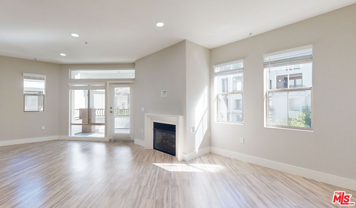 MLS #26638773 image #3