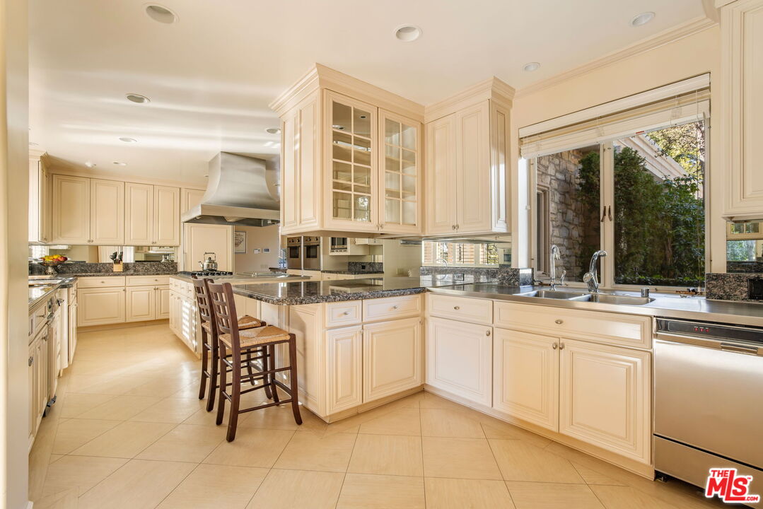 MLS #26639081 image #15