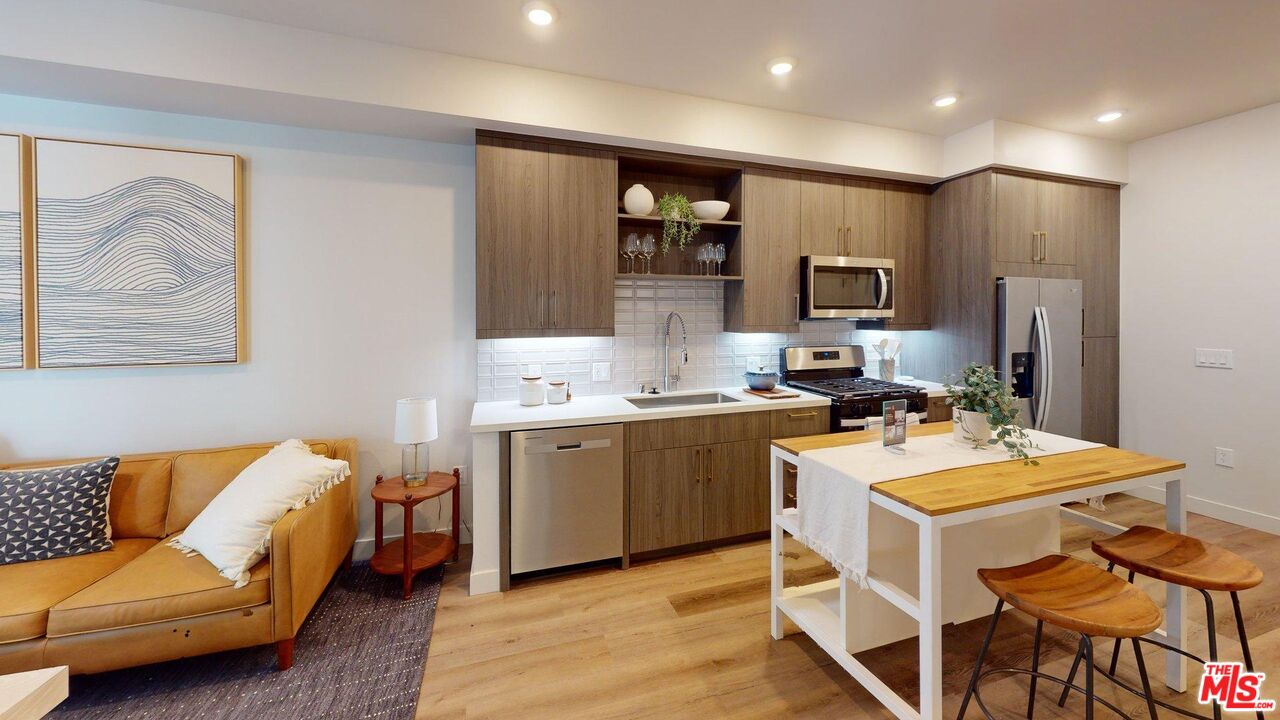 MLS #26639327 image #2