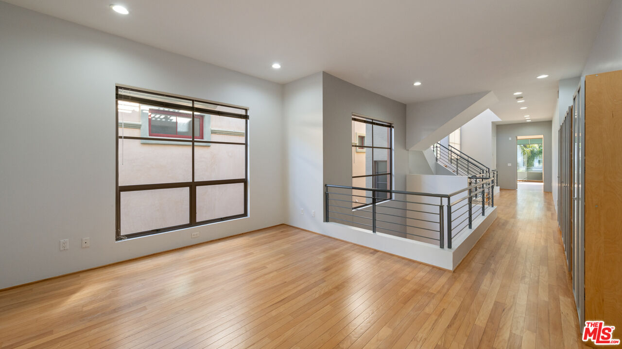 MLS #26639331 image #24