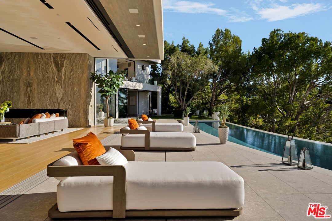 MLS #26639477 image #1