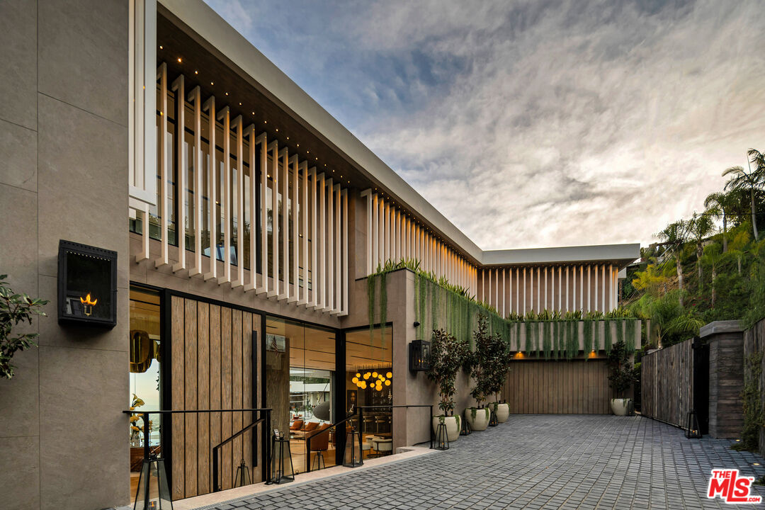 MLS #26639477 image #0