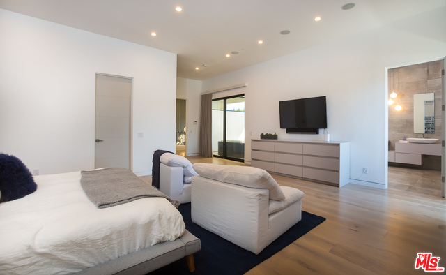 MLS #21-752044 image #16