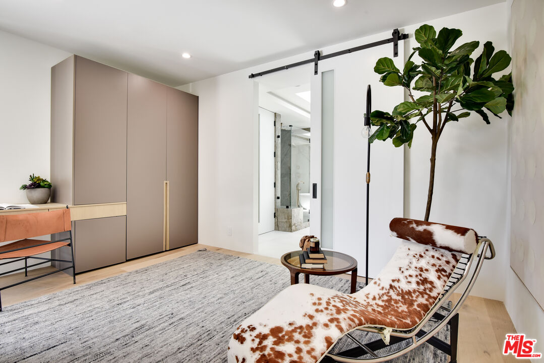 MLS #21-788520 image #16