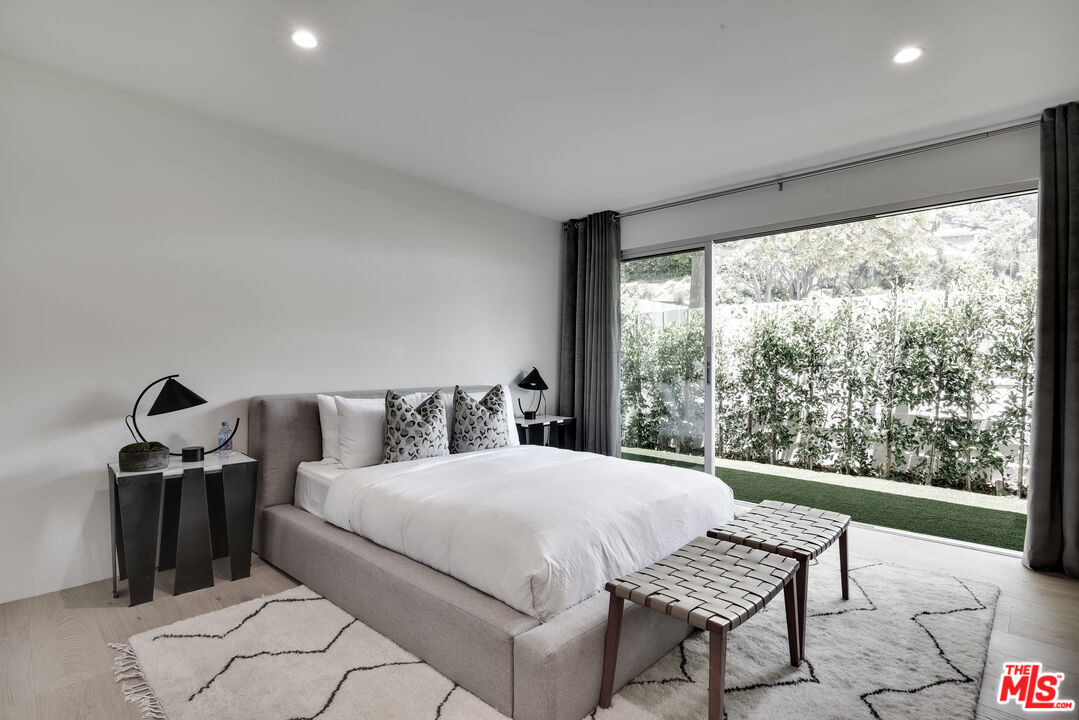 MLS #21-788520 image #26