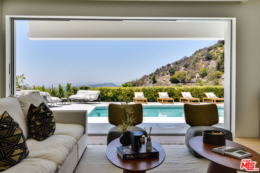 MLS #21-788520 image #5