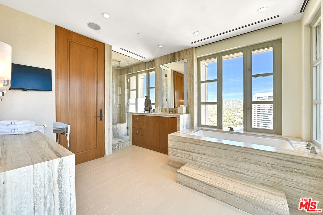 MLS #24-379311 image #25