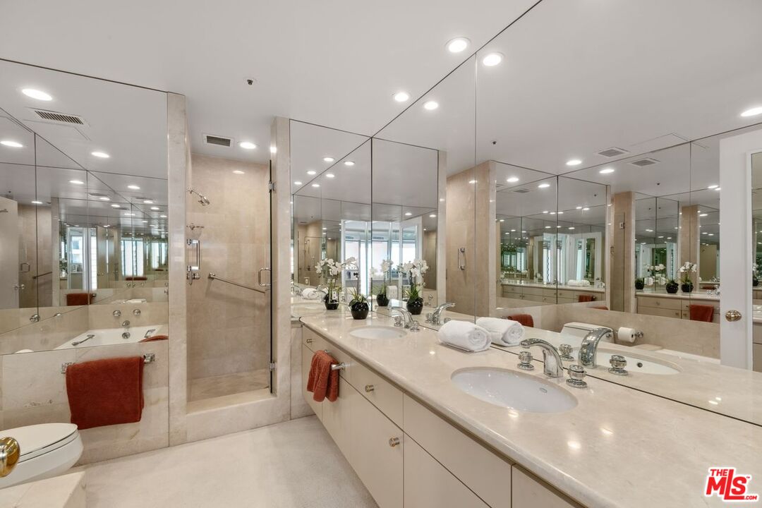 MLS #24-431141 image #13