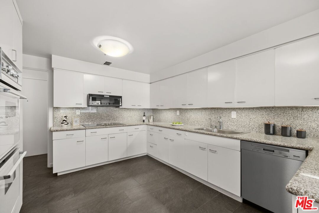 MLS #24-431141 image #8