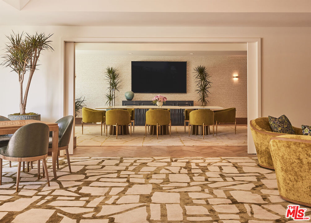 MLS #24-436217 image #14