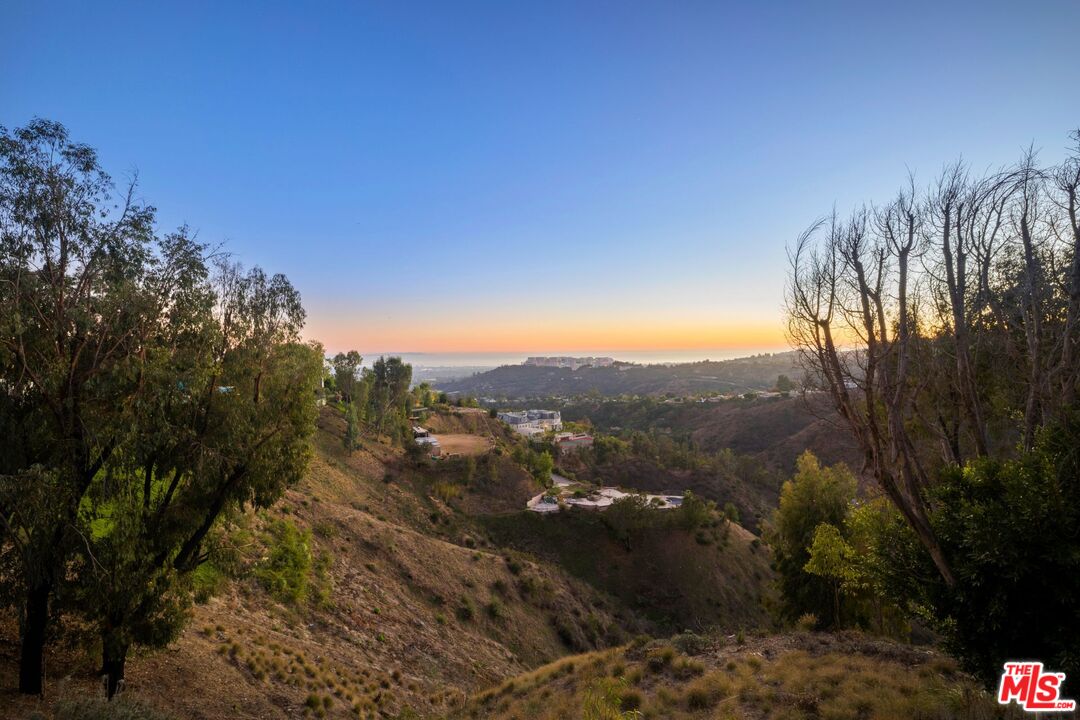 MLS #24-444275 image #4