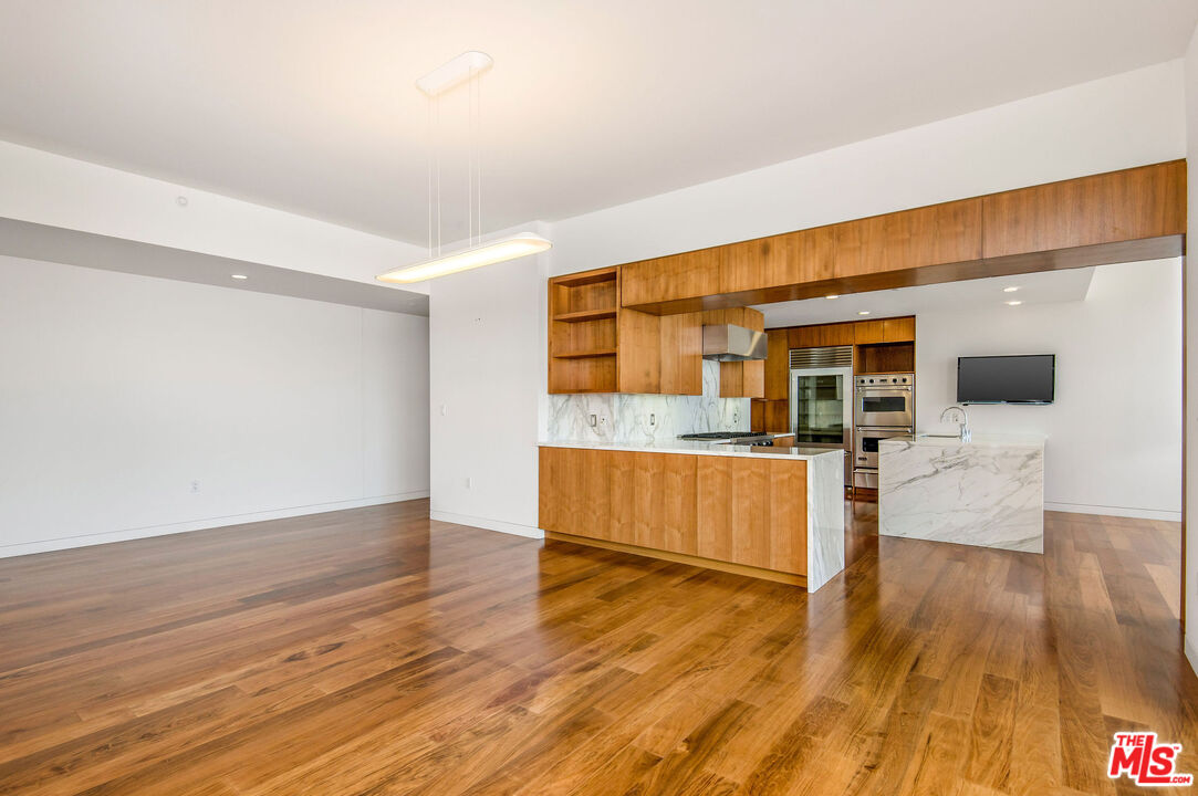 MLS #24-448023 image #7