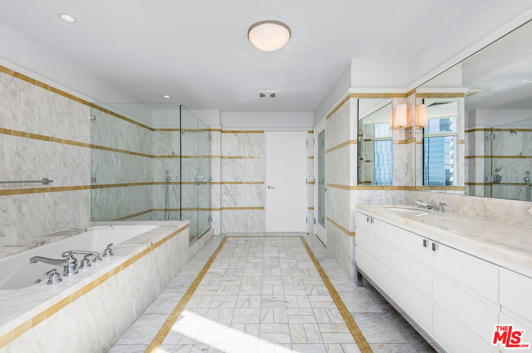 MLS #24-448213 image #14