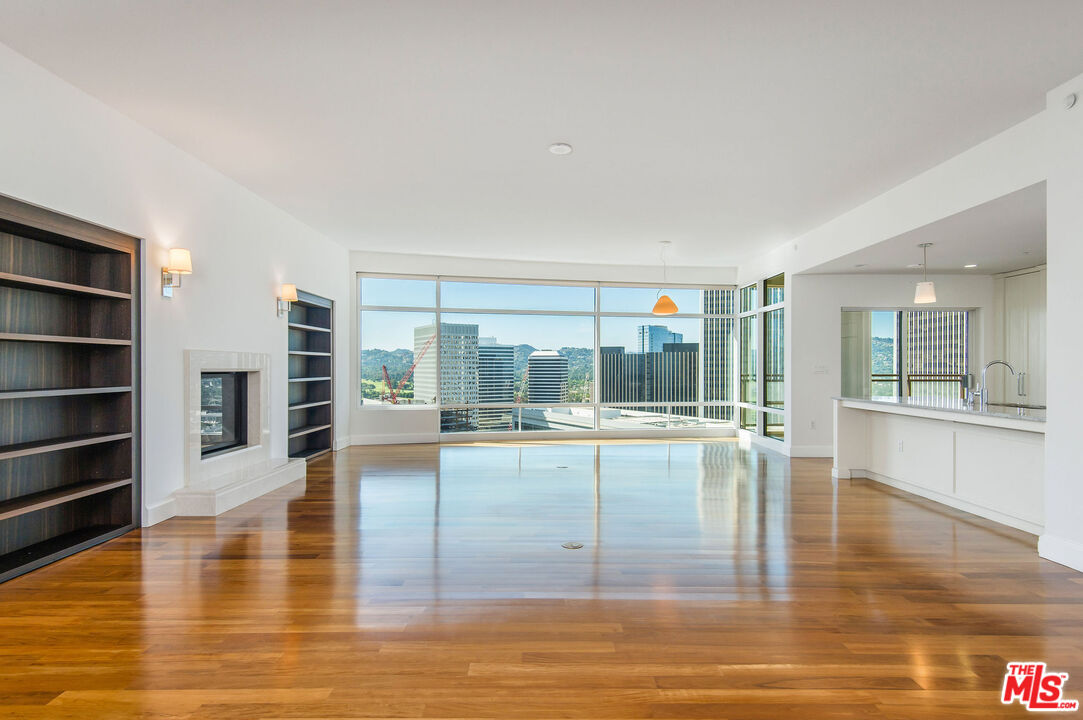 MLS #24-448213 image #2