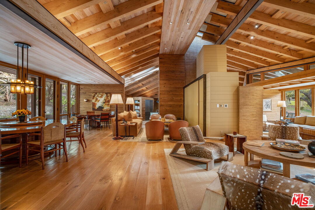 MLS #24-457143 image #8