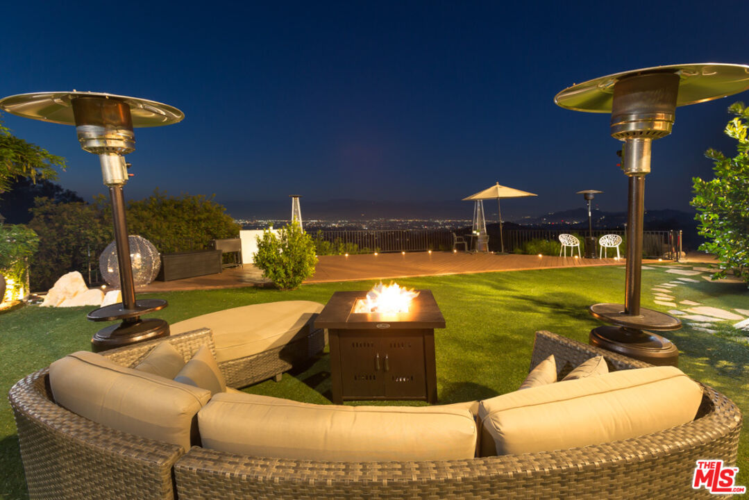 MLS #25-482391 image #13