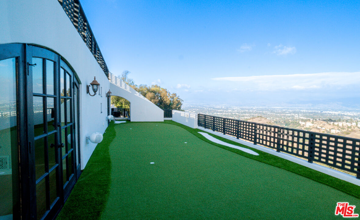 MLS #25-482391 image #22